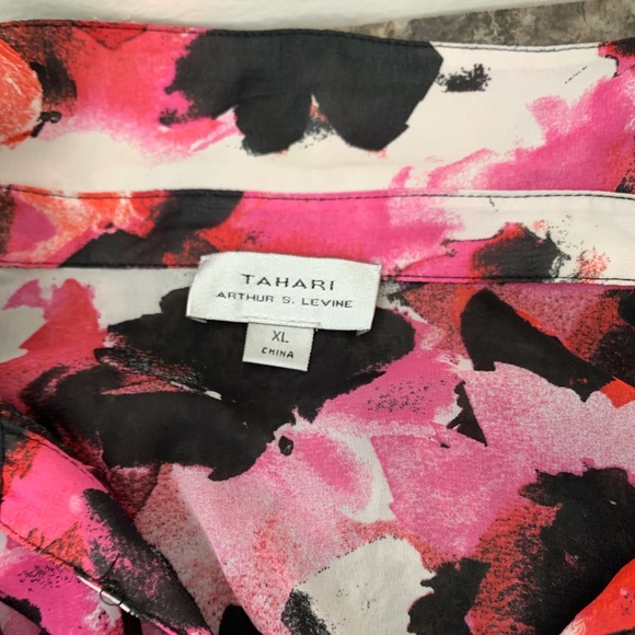 Ladies Tahari Ruffled Blouse - Picture 8 of 11